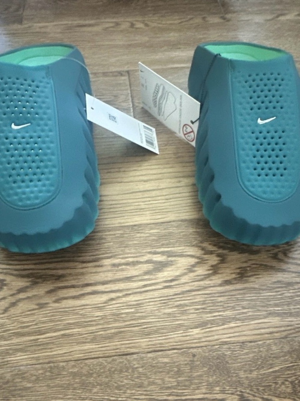 Nike Mind 001 Lightweight Slip-On Slide Sandal Green